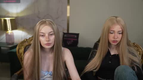 Sweet girls online show from February 2026 11:21:01 AM