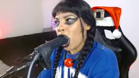 anabel alice gandara  online show from December 2024 10:16:02 AM