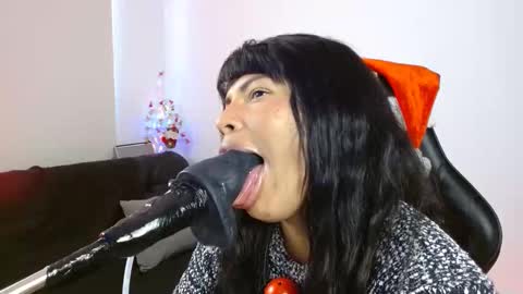 anabel alice gandara  online show from December 2024 01:33:02 PM