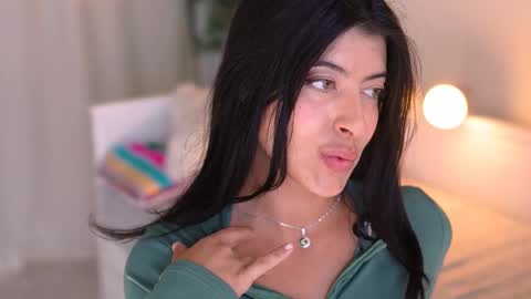 Snapshot of anabelcurvy chatting on September 2025 02:09:02 PM anabelcurvy online show from September 2025 02:09:02 PM