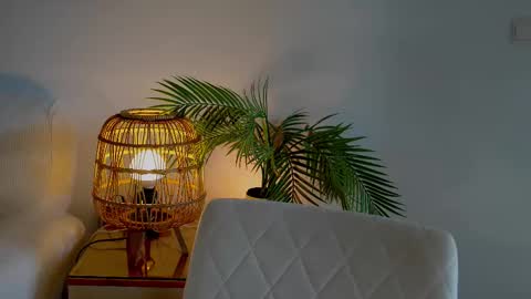 Snapshot of anabelcurvy chatting on October 2025 02:29:02 PM anabelcurvy online show from October 2025 02:29:02 PM