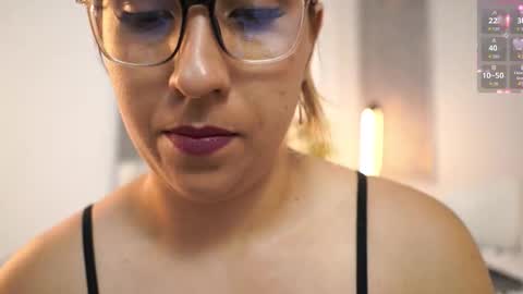 Snapshot of anacooperr_ chatting on November 2025 12:20:01 PM Ana Sofia Cooper online show from November 2025 12:20:01 PM