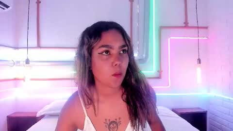 Anna online show from December 2025 06:46:02 PM