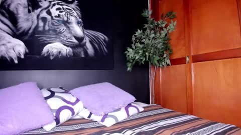 Anahi online show from September 2025 04:45:01 AM