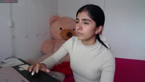 Anahi Browns online show from January 2026 06:54:02 PM