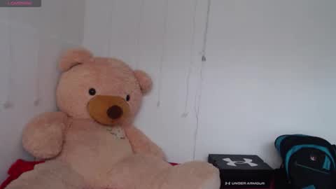 Anahi Browns online show from February 2026 06:39:01 PM