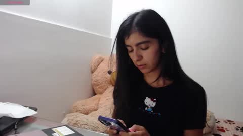 Snapshot of anahibrowns95 chatting on March 2026 10:00:02 PM Anahi Browns online show from March 2026 10:00:02 PM