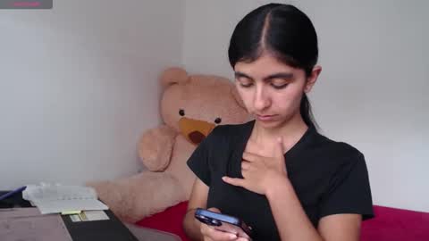 Snapshot of anahibrowns95 chatting on April 2026 06:58:02 PM Anahi Browns online show from April 2026 06:58:02 PM