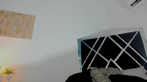 Snapshot of anahidolls chatting on March 2025 12:48:01 PM Anah online show from March 2025 12:48:01 PM