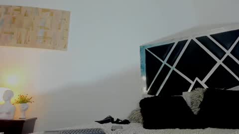 Snapshot of anahidolls chatting on March 2025 01:10:02 PM Anah online show from March 2025 01:10:02 PM