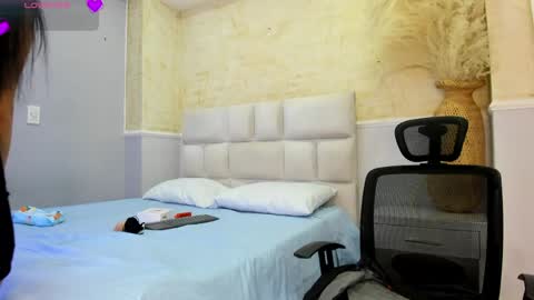 Im Sara  online show from April 2026 03:22:02 AM