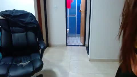 Snapshot of anaids_dam chatting on January 2025 10:56:01 AM anaids online show from January 2025 10:56:01 AM