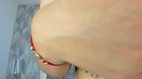   online show from January 2025 11:34:02 AM