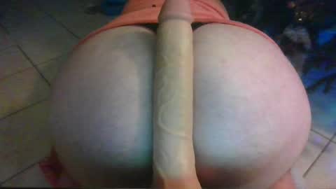 Snapshot of analgod098 chatting on January 2025 07:05:01 AM analgod098 online show from January 2025 07:05:01 AM