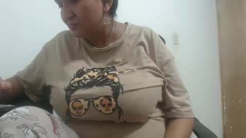 analy_hot online show from November 2025 11:27:02 PM