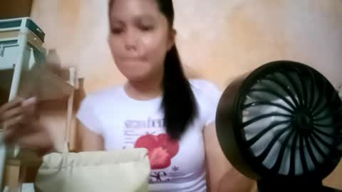 Snapshot of anamarx chatting on April 2026 06:00:02 AM Mia online show from April 2026 06:00:02 AM