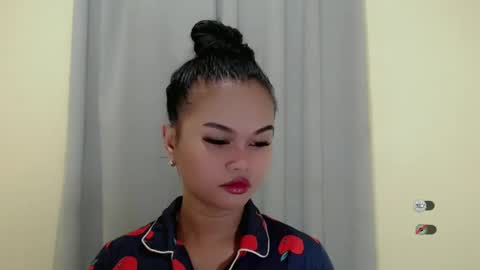 Snapshot of anaruru_ chatting on February 2025 03:20:01 PM ANA online show from February 2025 03:20:01 PM