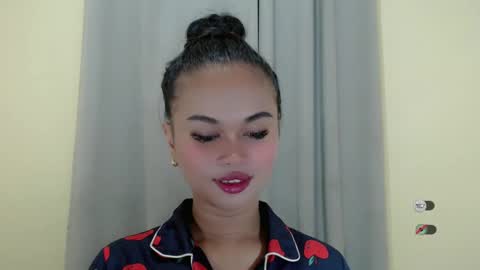 Snapshot of anaruru_ chatting on February 2025 02:26:01 PM ANA online show from February 2025 02:26:01 PM