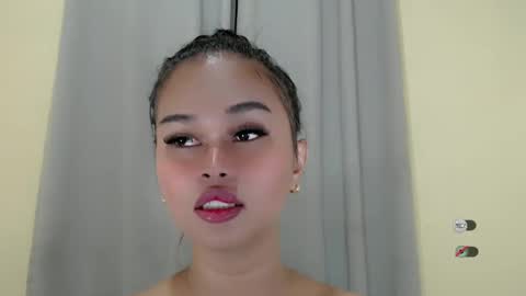 Snapshot of anaruru_ chatting on February 2025 09:31:01 PM ANA online show from February 2025 09:31:01 PM