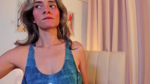 Ana online show from October 2025 07:52:01 PM