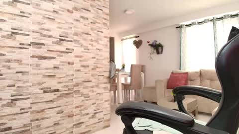 ana  online show from January 2025 07:10:01 PM