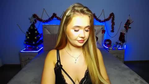 anastacyyellig online show from December 2024 02:10:02 AM