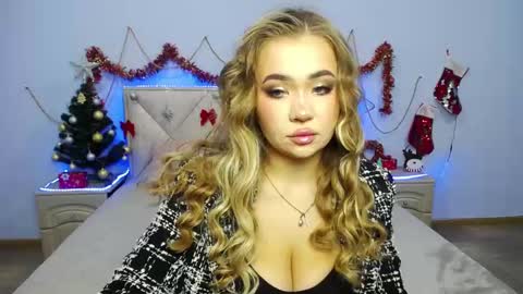 anastacyyellig online show from December 2024 07:43:02 PM