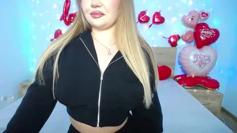 anastacyyellig online show from February 2025 02:36:02 AM