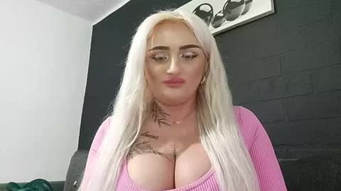 AnastasiaAmore online show from December 2025 10:15:01 PM