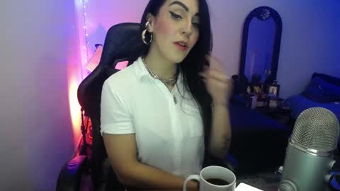 Snapshot of anastasiabasst__ chatting on January 2025 05:41:02 AM Jennyfer.... but u can say me Anastasia online show from January 2025 05:41:02 AM
