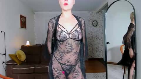 Anastasia online show from November 2025 05:18:02 AM