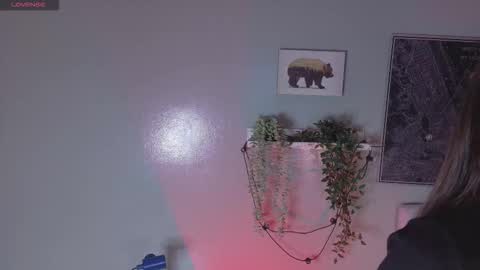 Kendra  online show from February 2026 10:33:02 AM