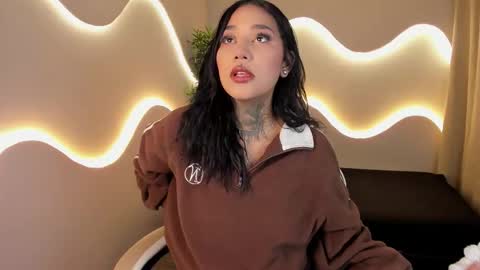 anaya_olyx online show from September 2025 05:20:02 AM