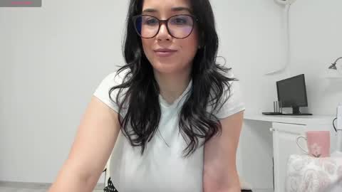 Snapshot of anayscaandy chatting on May 2026 03:58:01 AM Andreea online show from May 2026 03:58:01 AM