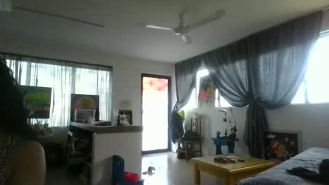 Snapshot of anda_vargas chatting on February 2025 10:51:02 PM Anda Vargas online show from February 2025 10:51:02 PM