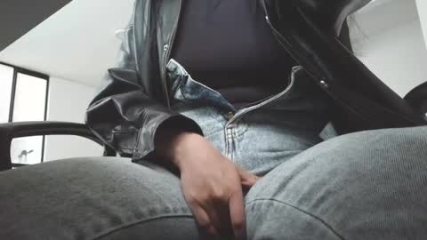   online show from March 2026 12:05:01 PM