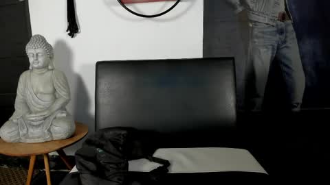 Snapshot of anddy_hugecock chatting on April 2026 12:28:02 PM anddy_hugecock online show from April 2026 12:28:02 PM