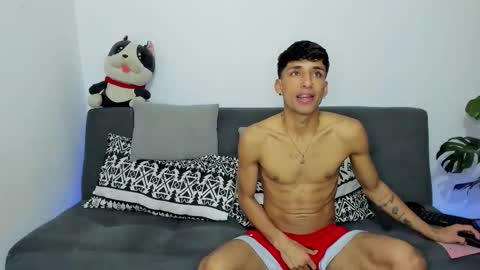 Snapshot of ander_012 chatting on December 2025 12:03:02 PM Ander Arias online show from December 2025 12:03:02 PM