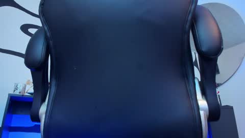 Andrs   -                   online show from November 2025 01:38:01 AM