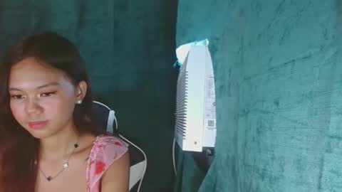 Snapshot of andiaprecious_ chatting on April 2026 06:41:02 AM andiaprecious_ online show from April 2026 06:41:02 AM