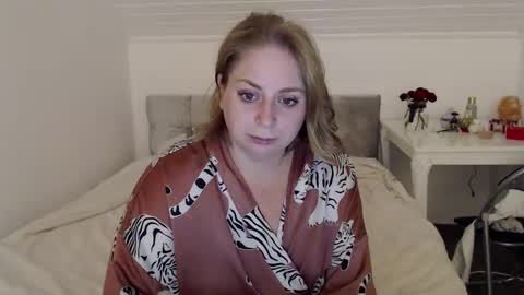 Snapshot of andorphina chatting on November 2025 02:44:01 AM Andorphin online show from November 2025 02:44:01 AM