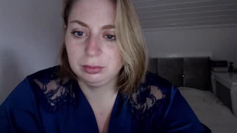 Snapshot of andorphina chatting on November 2025 08:22:02 AM Andorphin online show from November 2025 08:22:02 AM