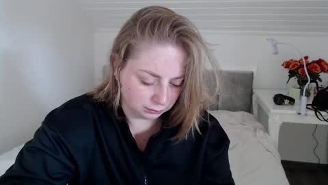 Snapshot of andorphina chatting on November 2025 09:58:01 AM Andorphin online show from November 2025 09:58:01 AM