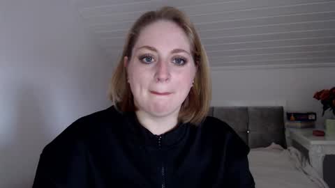 Snapshot of andorphina chatting on November 2025 09:53:01 AM Andorphin online show from November 2025 09:53:01 AM