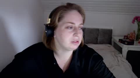 Snapshot of andorphina chatting on November 2025 11:34:02 AM Andorphin online show from November 2025 11:34:02 AM