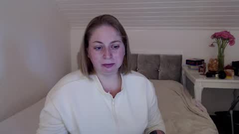 Snapshot of andorphina chatting on December 2025 10:24:01 AM Andorphin online show from December 2025 10:24:01 AM