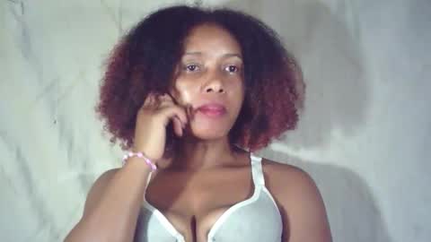 Snapshot of andre415913 chatting on February 2026 02:54:01 AM andre415913 online show from February 2026 02:54:01 AM