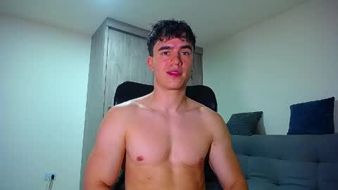 Snapshot of andre_parker chatting on May 2026 01:11:01 AM Andre Parker online show from May 2026 01:11:01 AM