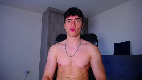 Snapshot of andre_parker chatting on May 2026 09:45:01 PM Andre Parker online show from May 2026 09:45:01 PM