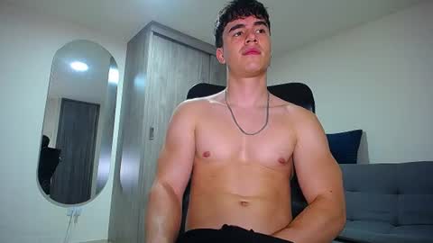 Snapshot of andre_parker chatting on July 2026 01:58:33 AM Andre Parker online show from July 2026 01:58:33 AM